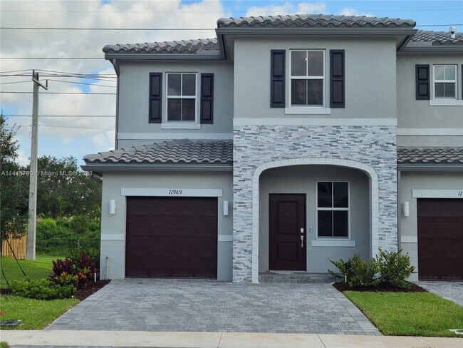 Building Photo - 11969 NW 47th Manor