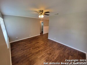 Foto del edificio - 2447 Hiawatha St