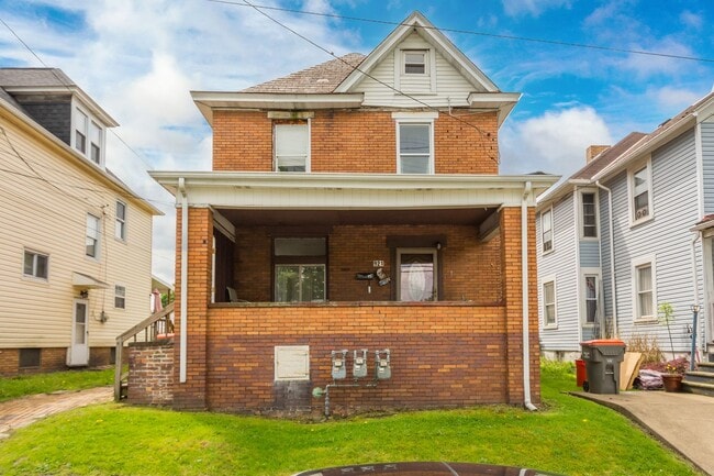 Building Photo - 921 15th St