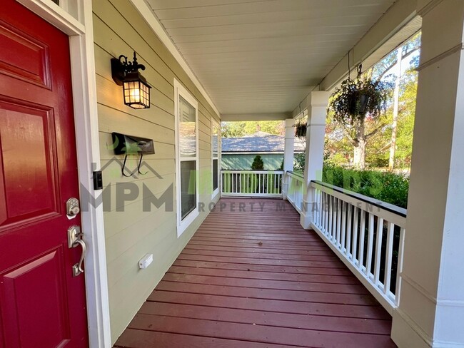 Foto del edificio - 3008 Bratton St