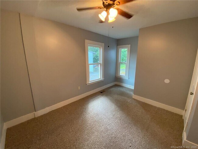 Foto del edificio - 351 Elm St