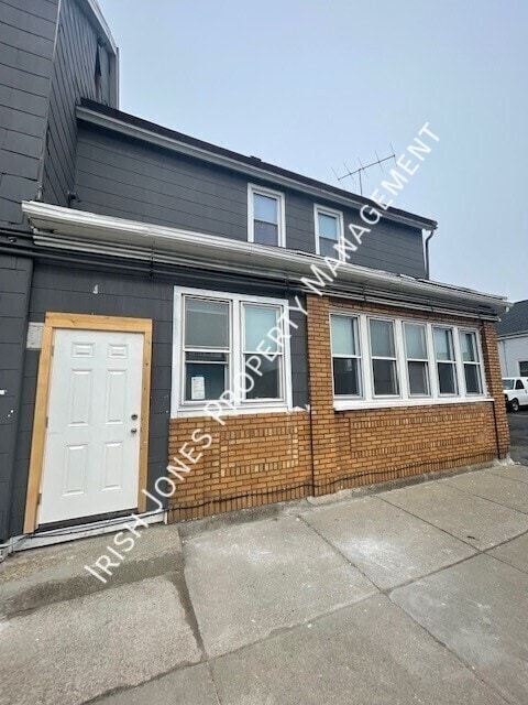 Building Photo - 944 E Lovejoy St