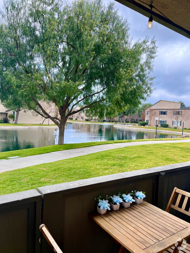 Building Photo - 24518 Nicklaus Dr