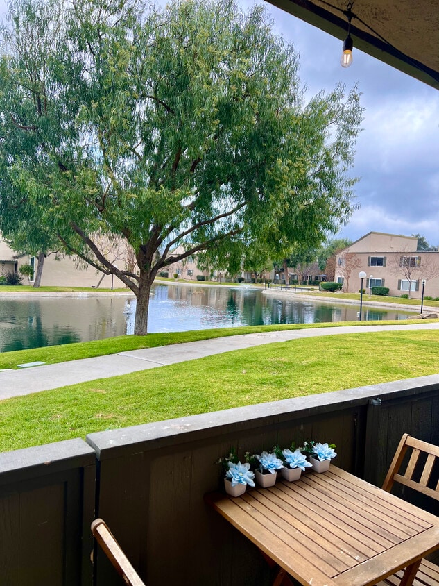Primary Photo - 24518 Nicklaus Dr