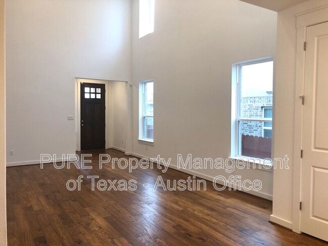 Building Photo - 8301 Prairie Rye Dr
