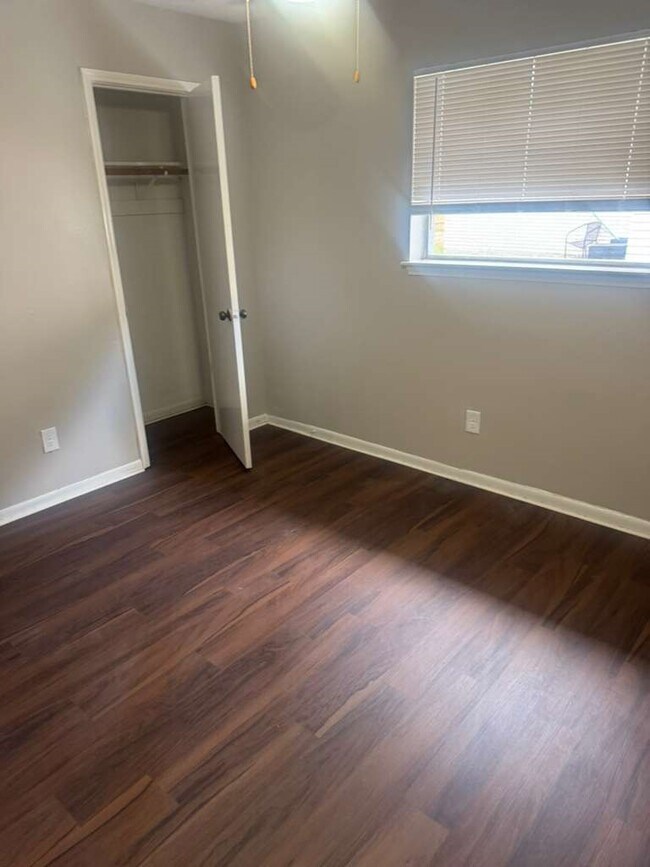 Foto del edificio - 3120 Royal St