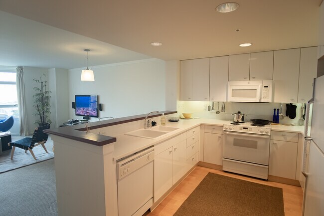 Kitchen - 403 Main St