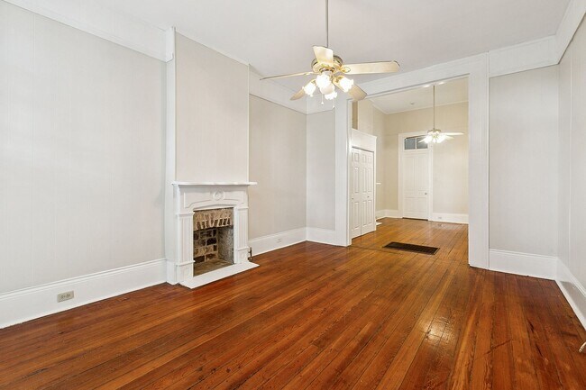 Foto del edificio - 1830 Elysian Fields Ave
