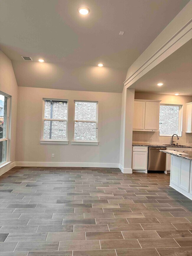 Building Photo - 6253 Muller Creek Dr