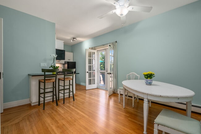 Building Photo - 177 Main St