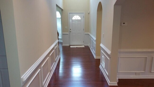 Building Photo - 4 Bedroom Single Family Rental in Great Du...