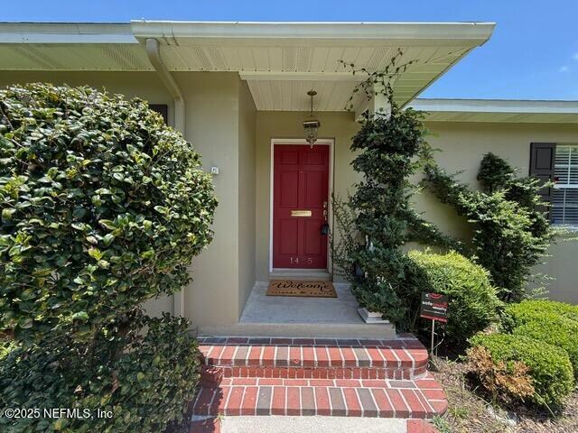 Foto del edificio - 1455 Riverbirch Ln