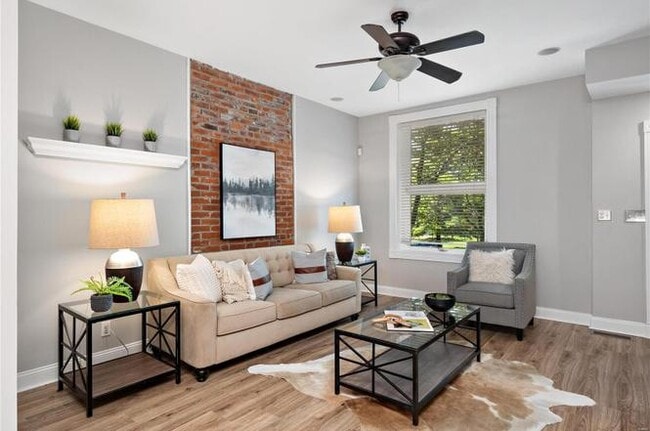 Building Photo - 5377 Reber Pl