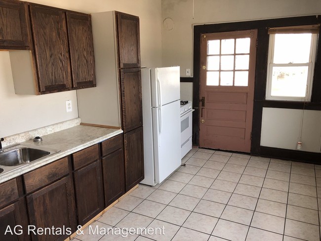 Building Photo - 2302 S Calhoun St