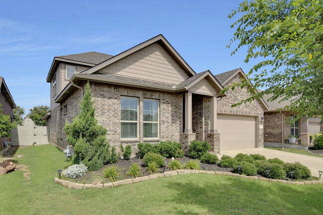 Photo - 1513 Canary Ln House