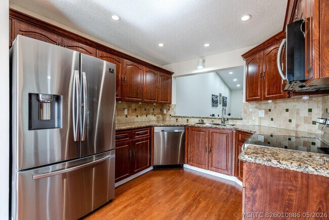 Foto del edificio - 7599 Glendevon Ln