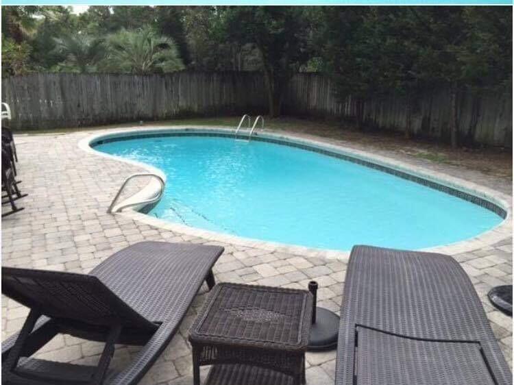 Foto del edificio - 319 Ruckel Dr