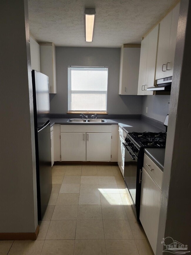 Foto del edificio - 405 N F St