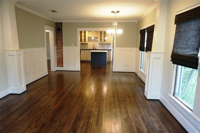 Foto del edificio - 2229 Singleton St