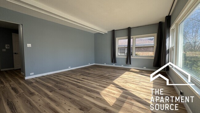 Foto del edificio - 5536 W Windsor Ave