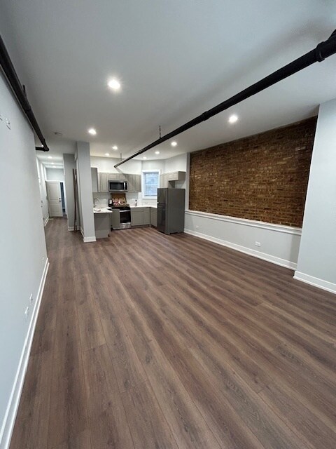 Foto del edificio - 1644 W Fargo Ave