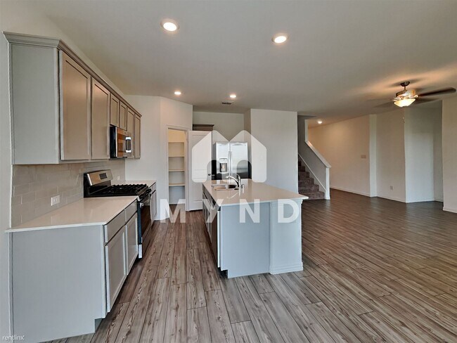 Foto del edificio - 4 br, 2.5 bath House - 5029 Salinger Dr