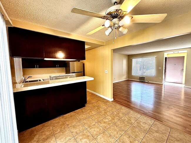 Building Photo - 1601 Via Mirada