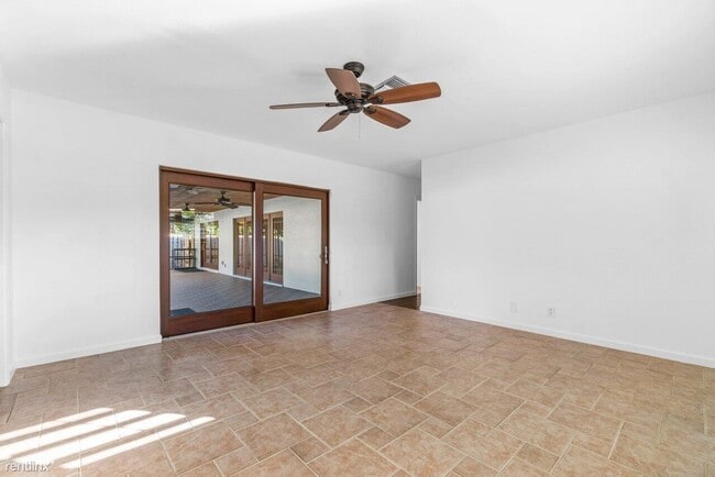 Building Photo - 4 br, 2 bath House - 281 NW 10th St