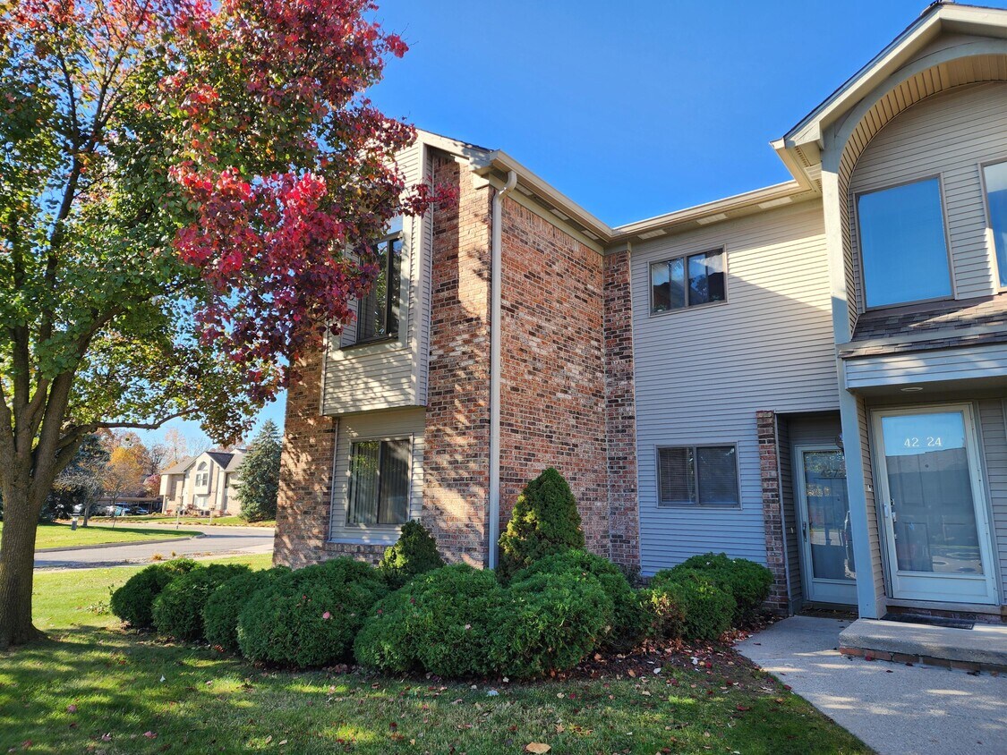 Foto principal - 42722 Lilley Pointe Dr