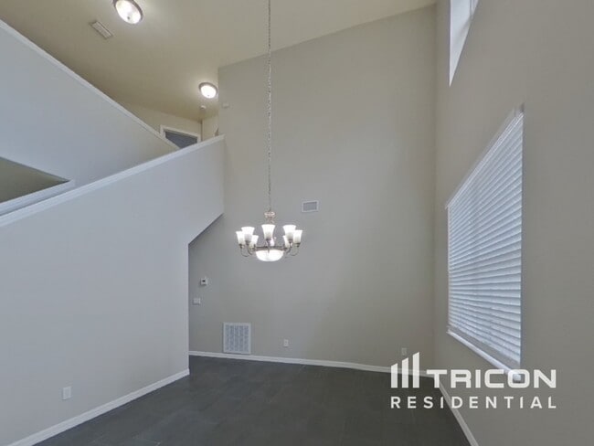 Building Photo - 1318 Brambling Ct
