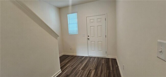 Building Photo - 202 Gillis Wy