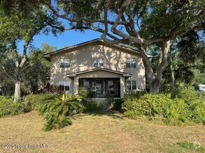 Building Photo - 803 Rockledge Dr