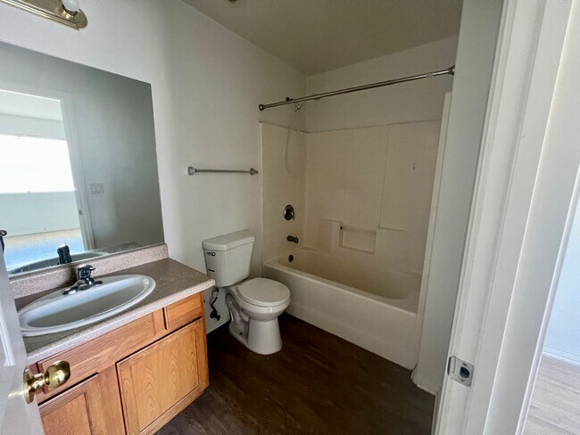 Building Photo - 6685 Ocotillo Ave