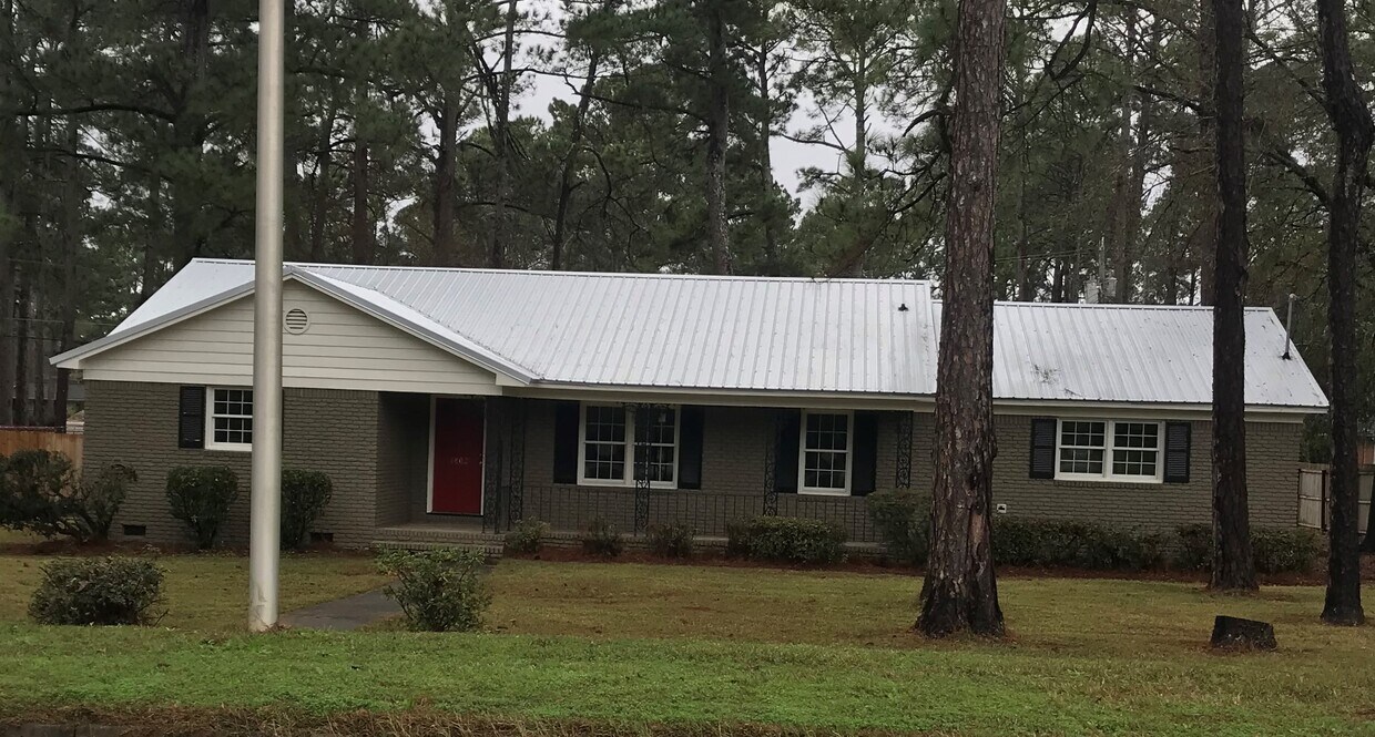 Primary Photo - 1802 Dawson Rd