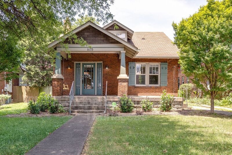 Primary Photo - 605 Fatherland St