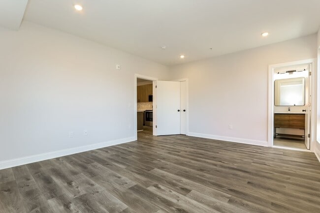 Foto del edificio - 953 Belmont Ave