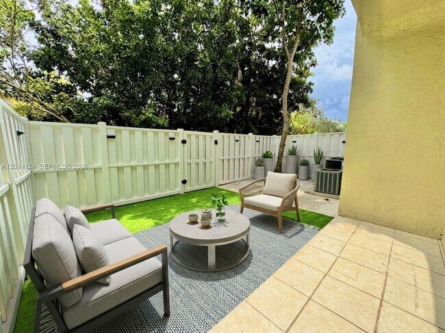 Foto del edificio - 3670 NW 91st Ln