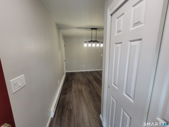 Building Photo - 73 Willow Springs