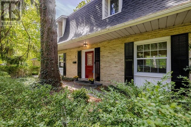 Building Photo - 2 Grosvenor St