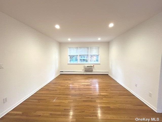 Building Photo - 100 Manhasset Ave