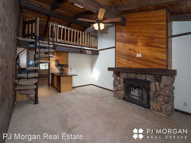 Building Photo - 1 br, 1 bath House - 8941 Miami Street #22