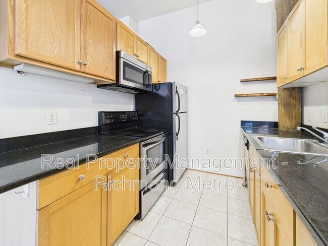 Foto del edificio - 1321 1/2 E. Main St.