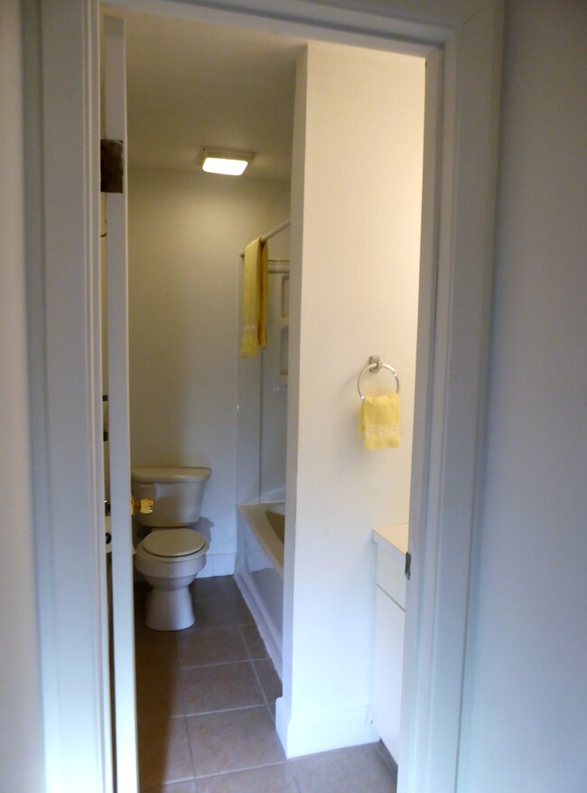 Bath - Sunflower Place