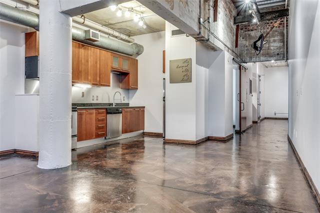 Building Photo - 1122 Jackson St
