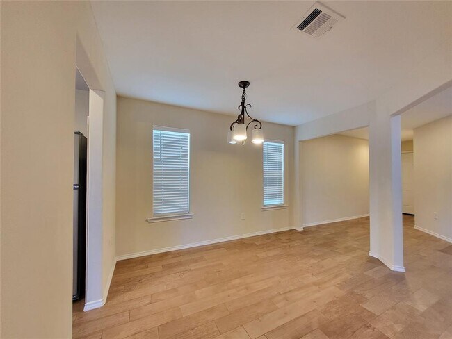 Building Photo - 6102 Shadow Isle Ln