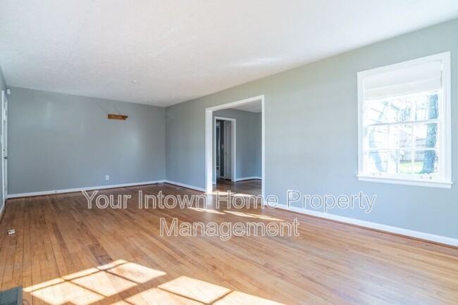 Building Photo - 940 Ormewood Terrace SE