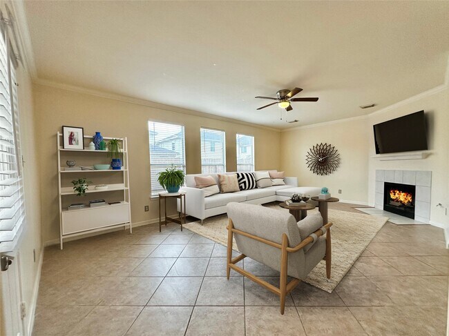 Foto del edificio - 16322 Sitella Ct