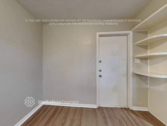 Foto del edificio - 743 S Iowa Ave