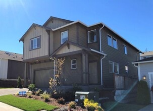 Building Photo - 913 Timberline Ave