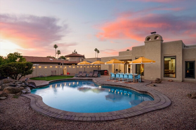 Building Photo - 16210 N 53rd Ave